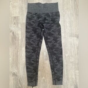 Gray and black camo Gymshark leggings in size small.